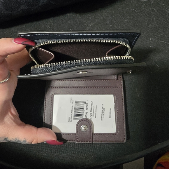 Coach Purse - Picture 2 of 6